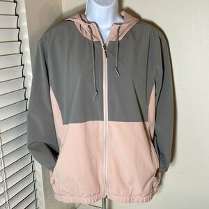VOYAGER Lightweight Jacket Size Medium